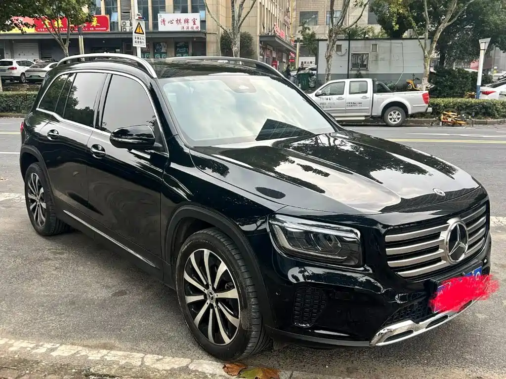 Mercedes-Benz GLB — фото 2