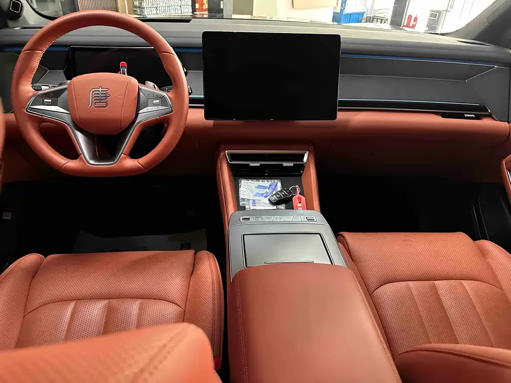 BYD Tang L — фото 6
