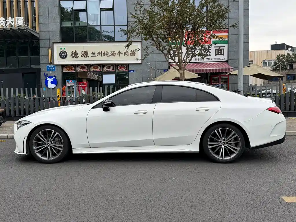 Mercedes-Benz CLS — фото 3