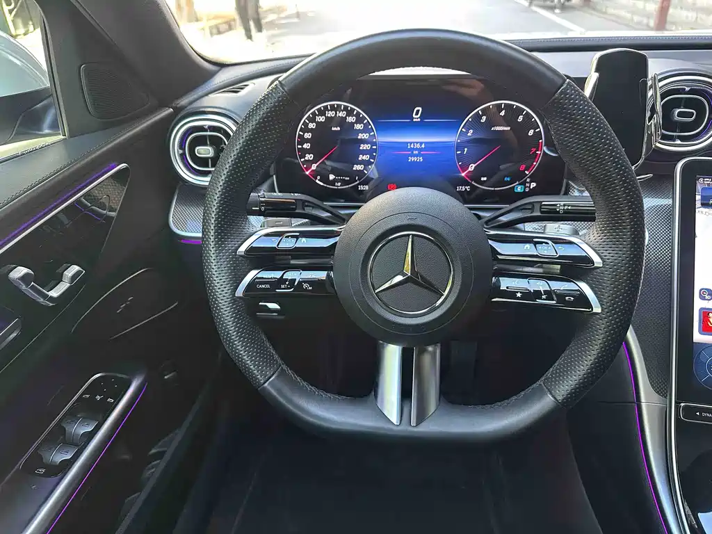 Mercedes-Benz C-Class — фото 15