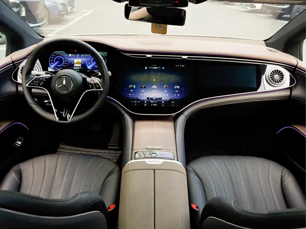 Mercedes-Benz EQS — фото 13