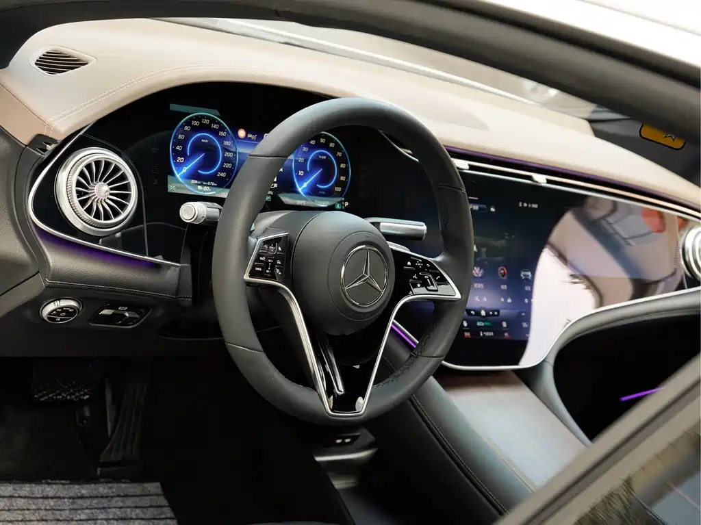 Mercedes-Benz EQS — фото 10