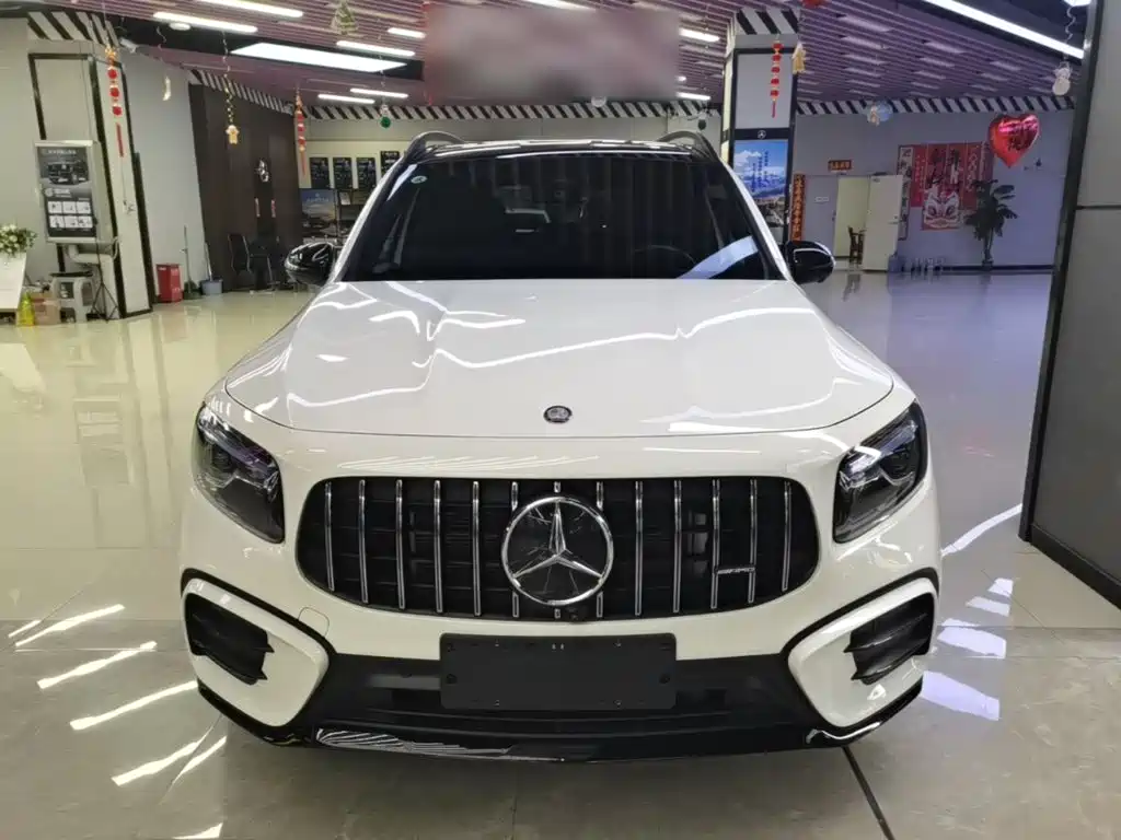 Mercedes-Benz GLB AMG — фото 2