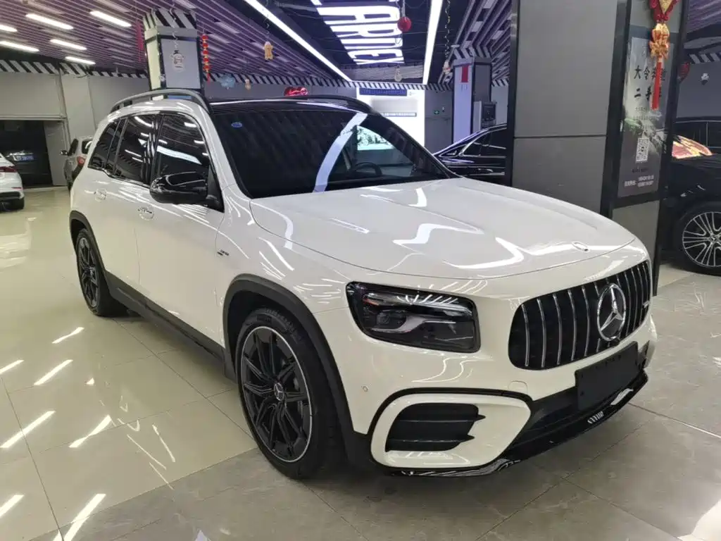 Mercedes-Benz GLB AMG — фото 3
