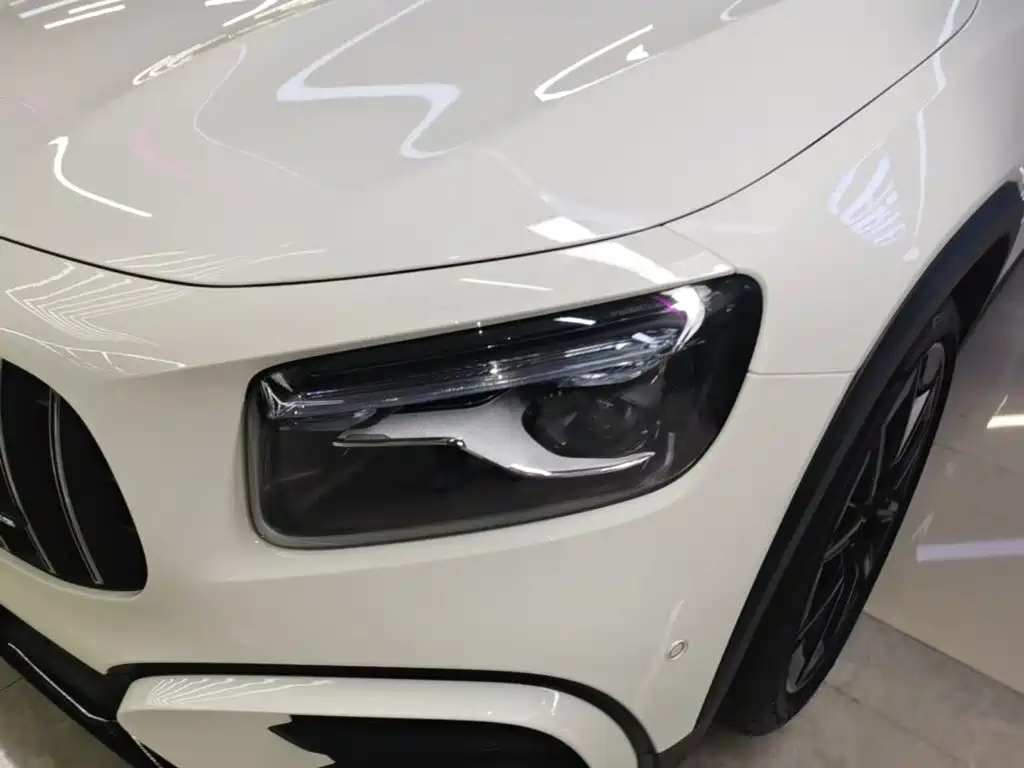 Mercedes-Benz GLB AMG — фото 23
