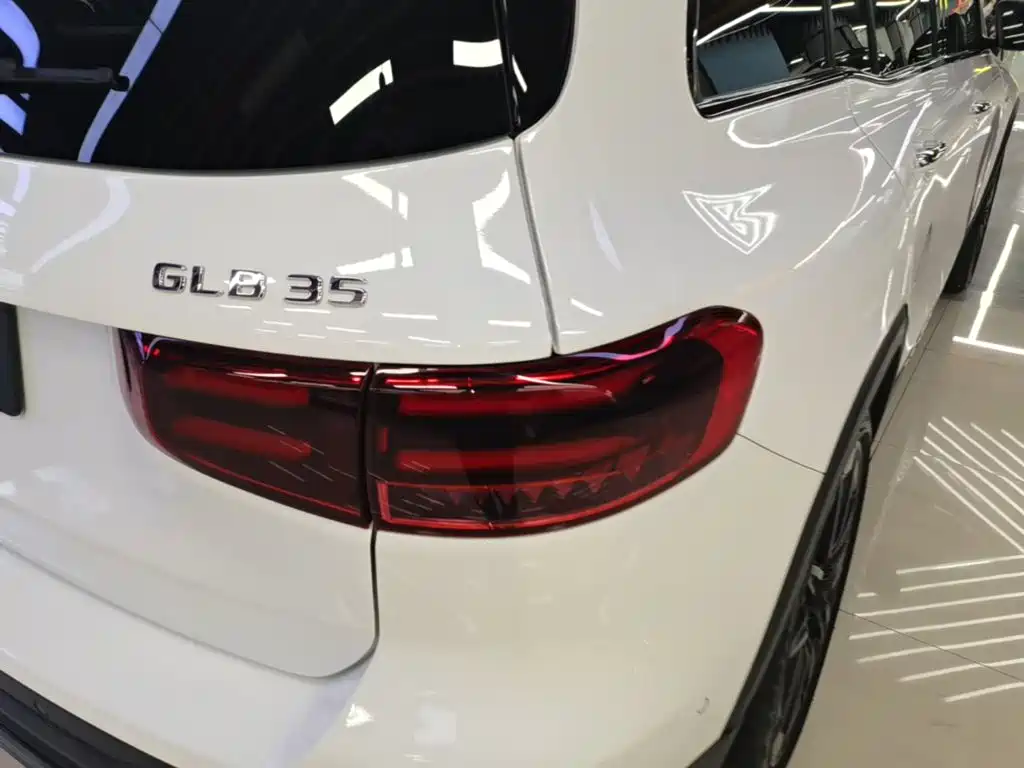 Mercedes-Benz GLB AMG — фото 7