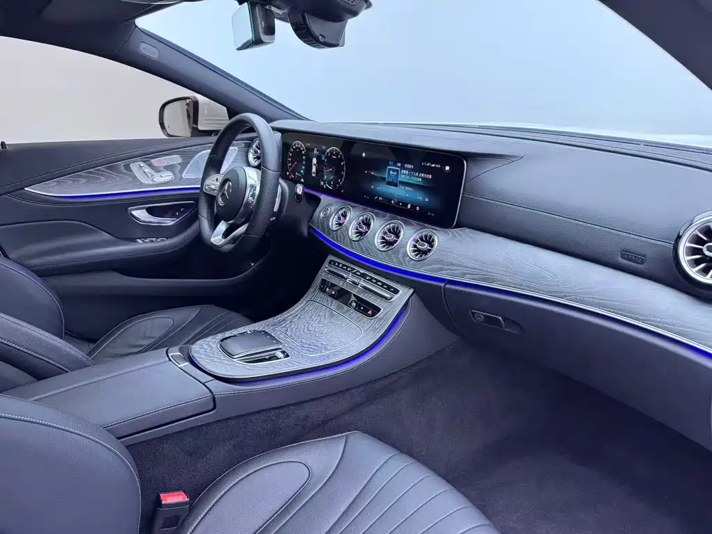 Mercedes-Benz CLS — фото 6