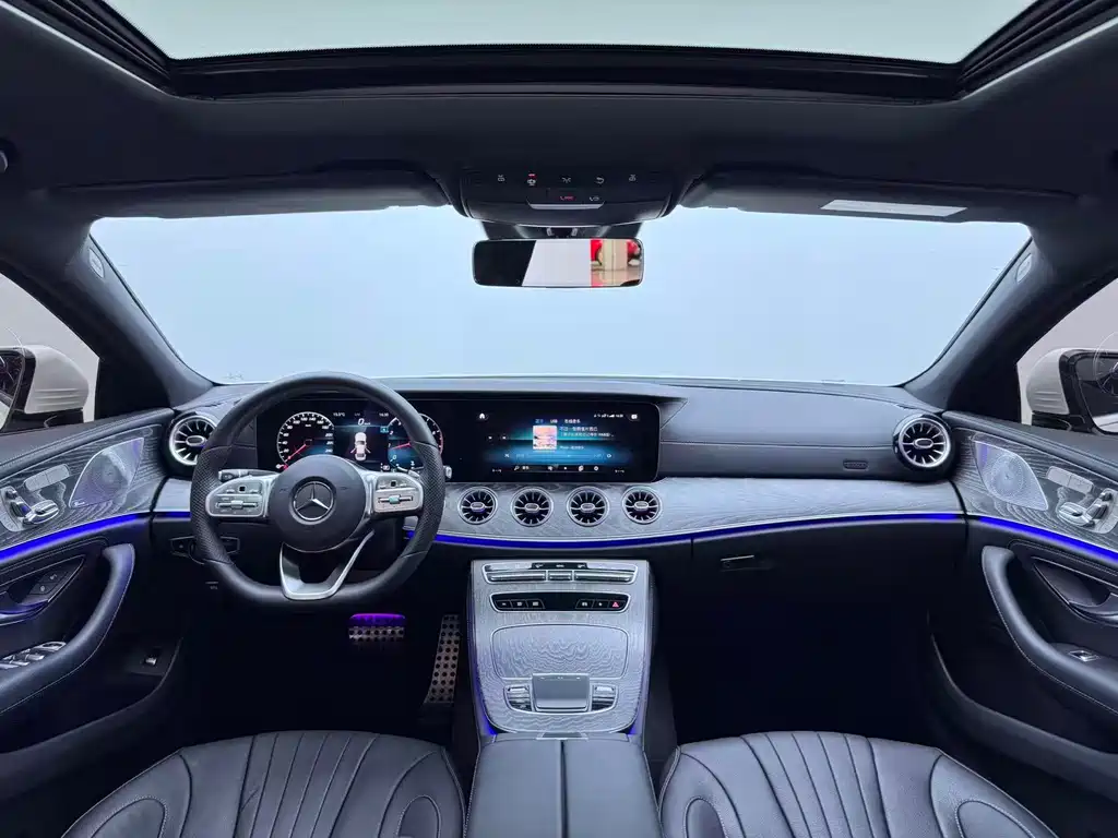 Mercedes-Benz CLS — фото 10