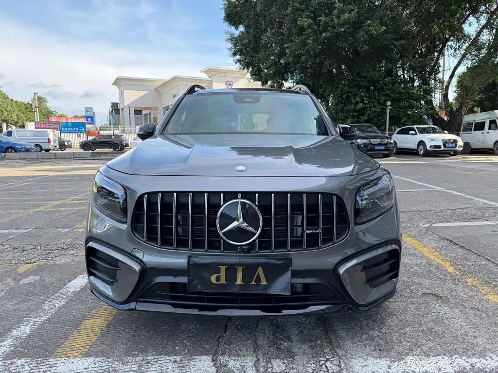 Mercedes-Benz GLB AMG — фото 2