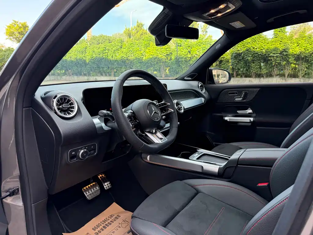 Mercedes-Benz GLB AMG — фото 3