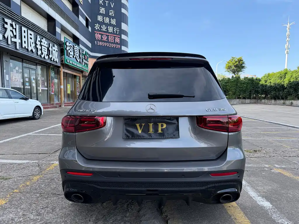 Mercedes-Benz GLB AMG — фото 8