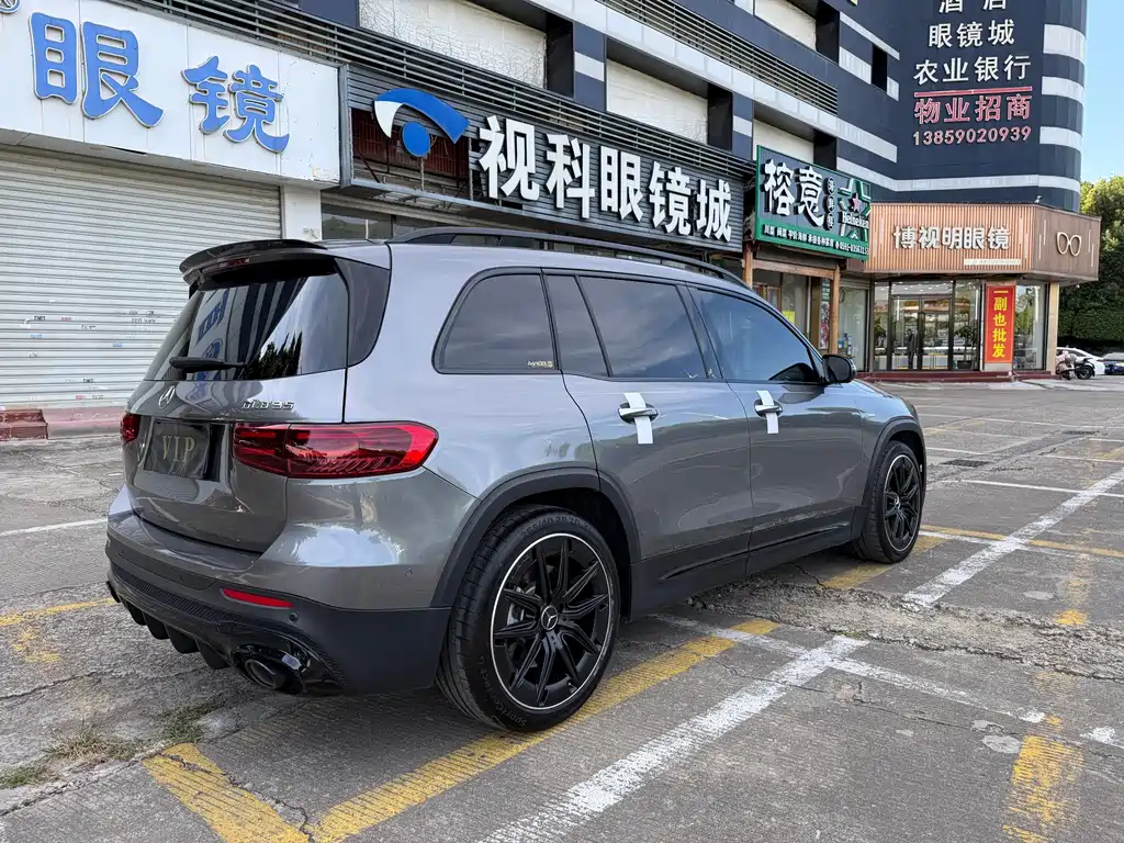 Mercedes-Benz GLB AMG — фото 9