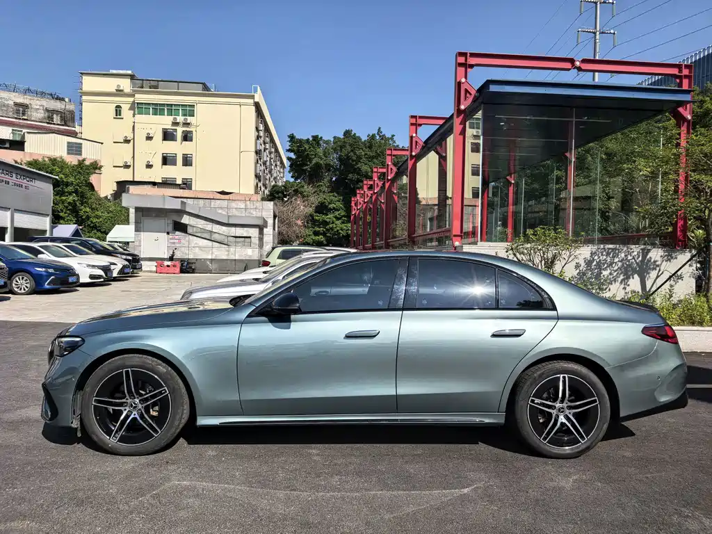 Mercedes-Benz E-Class (Import) — фото 9