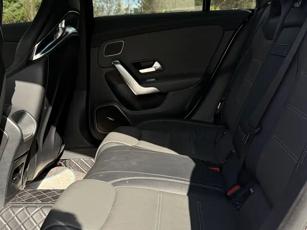 Mercedes-Benz CLA AMG — фото 11