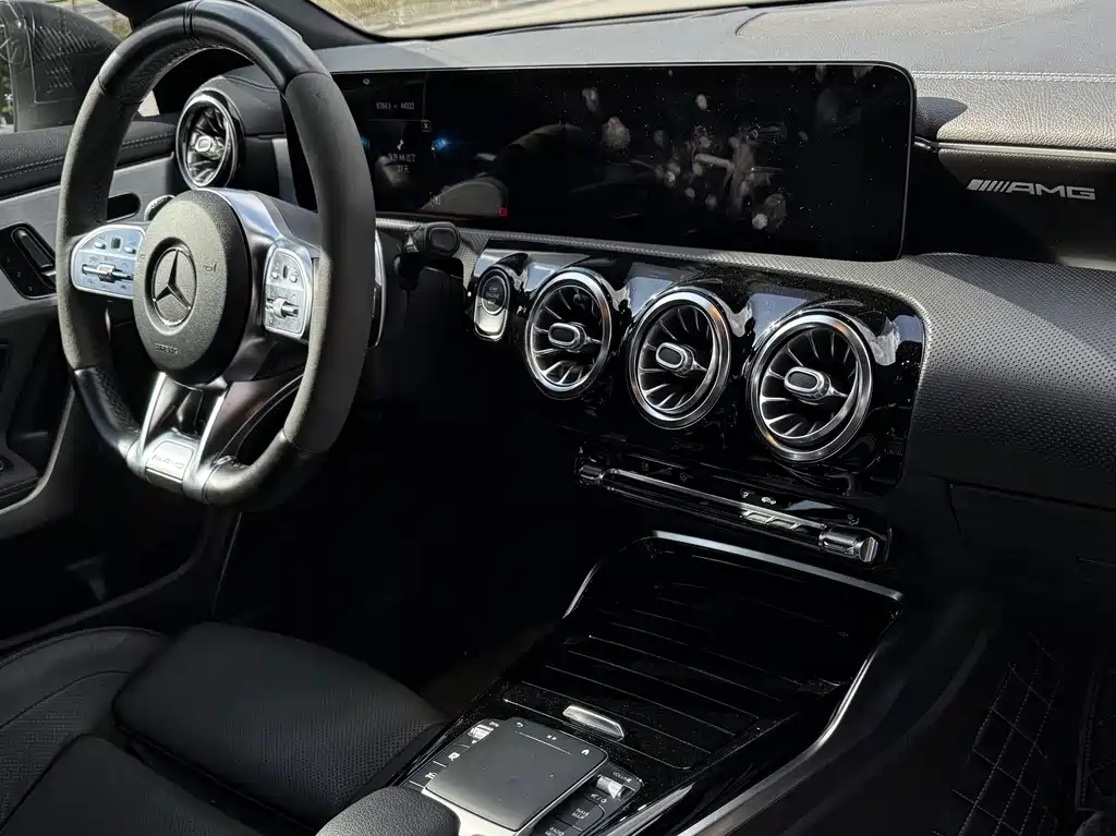 Mercedes-Benz CLA AMG — фото 8