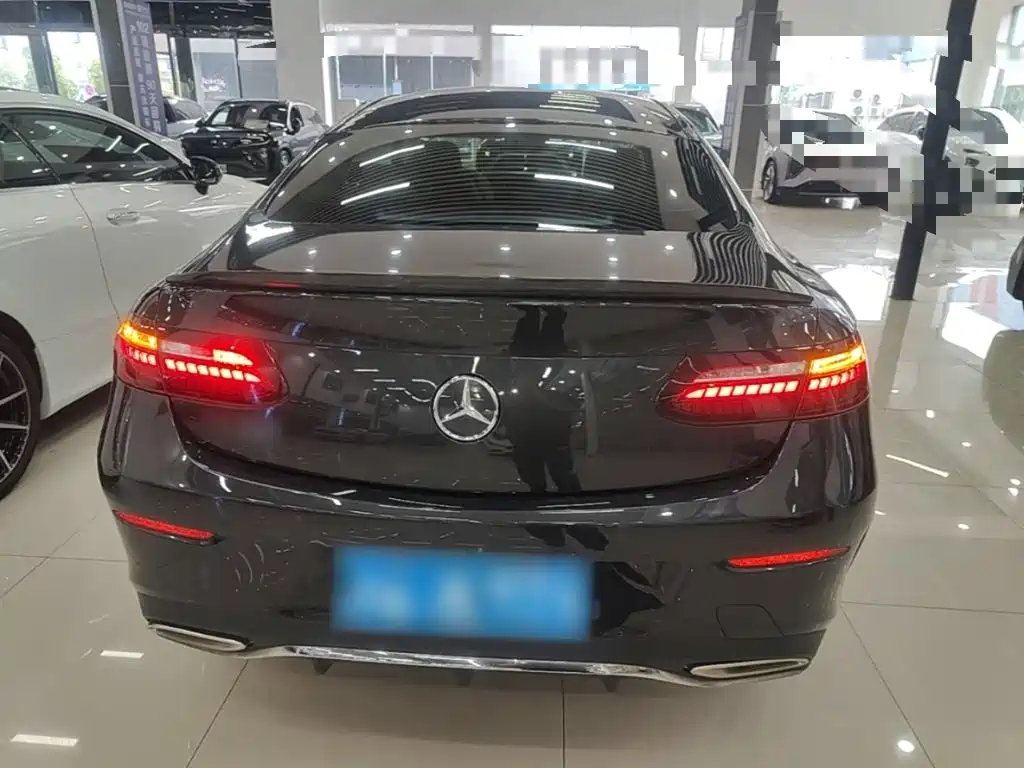 Mercedes-Benz E-Class (Import) — фото 5