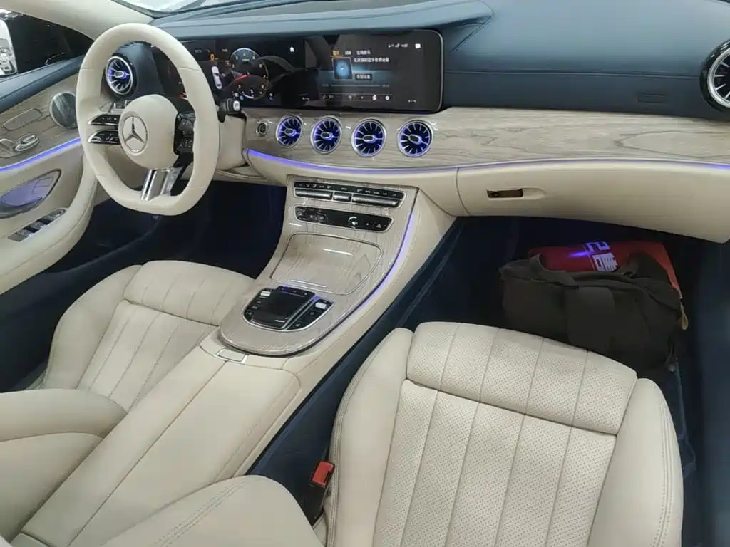 Mercedes-Benz E-Class (Import) — фото 9