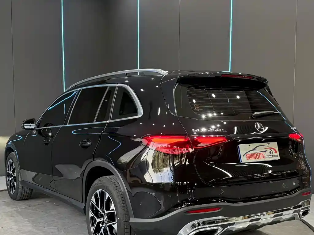 Mercedes-Benz GLC — фото 6