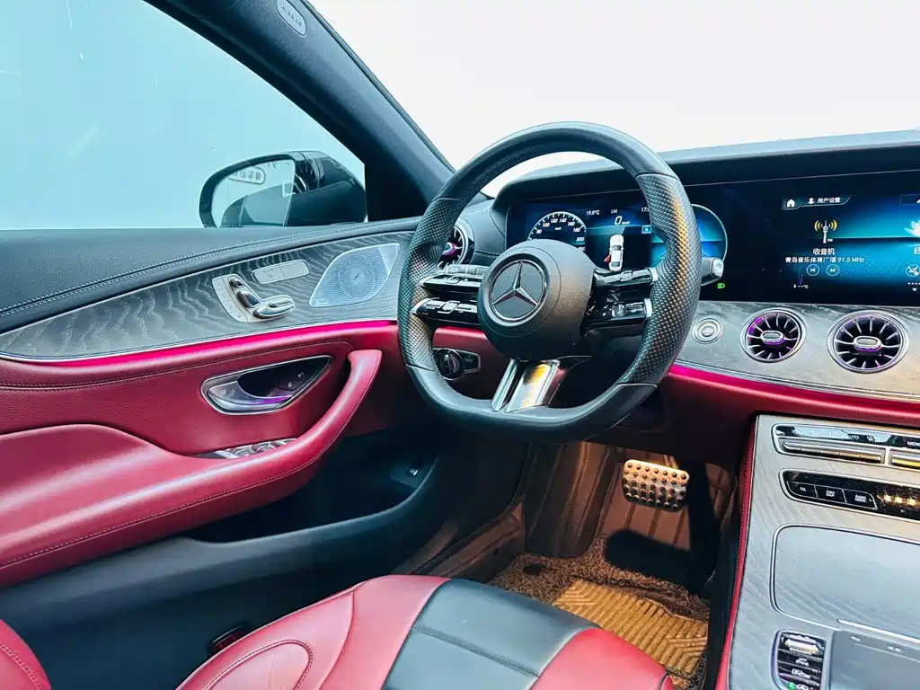 Mercedes-Benz CLS — фото 13
