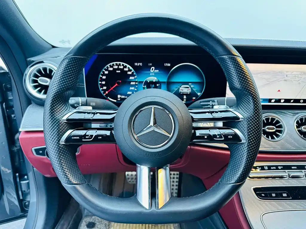 Mercedes-Benz CLS — фото 7
