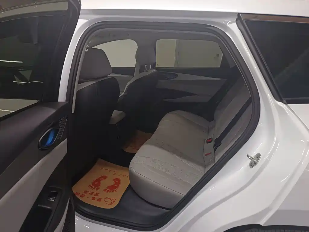 BYD Seal 06 DM-i Touring — фото 11