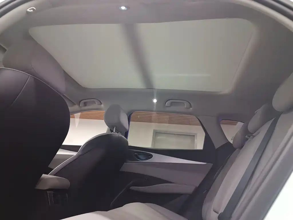 BYD Seal 06 DM-i Touring — фото 10