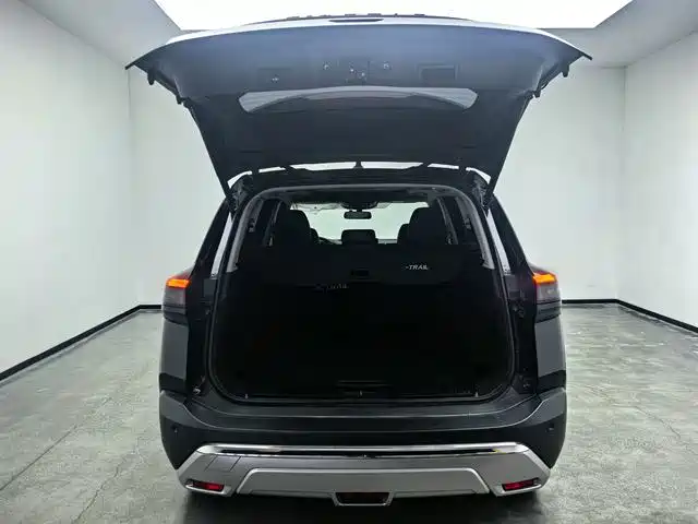 Nissan X-Trail — фото 14