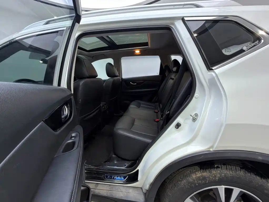 Nissan X-Trail — фото 13