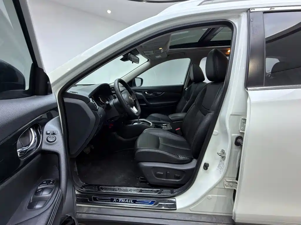 Nissan X-Trail — фото 15