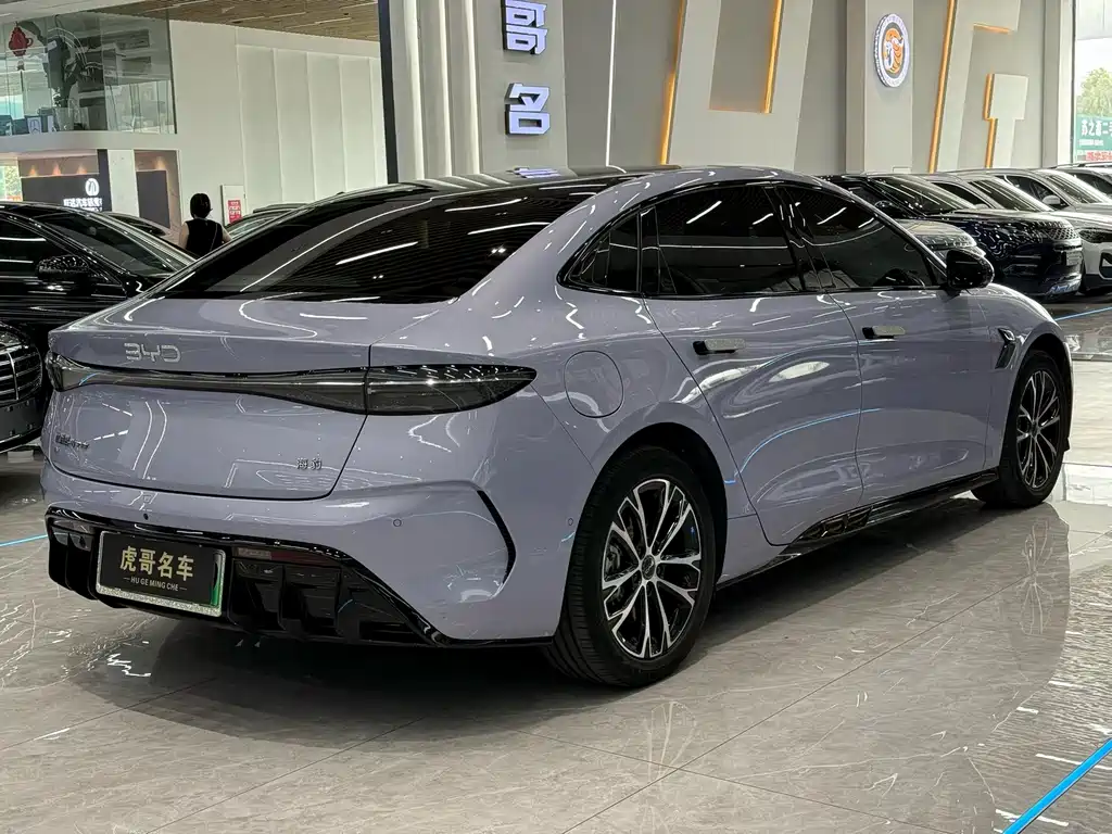 BYD Seal — фото 7
