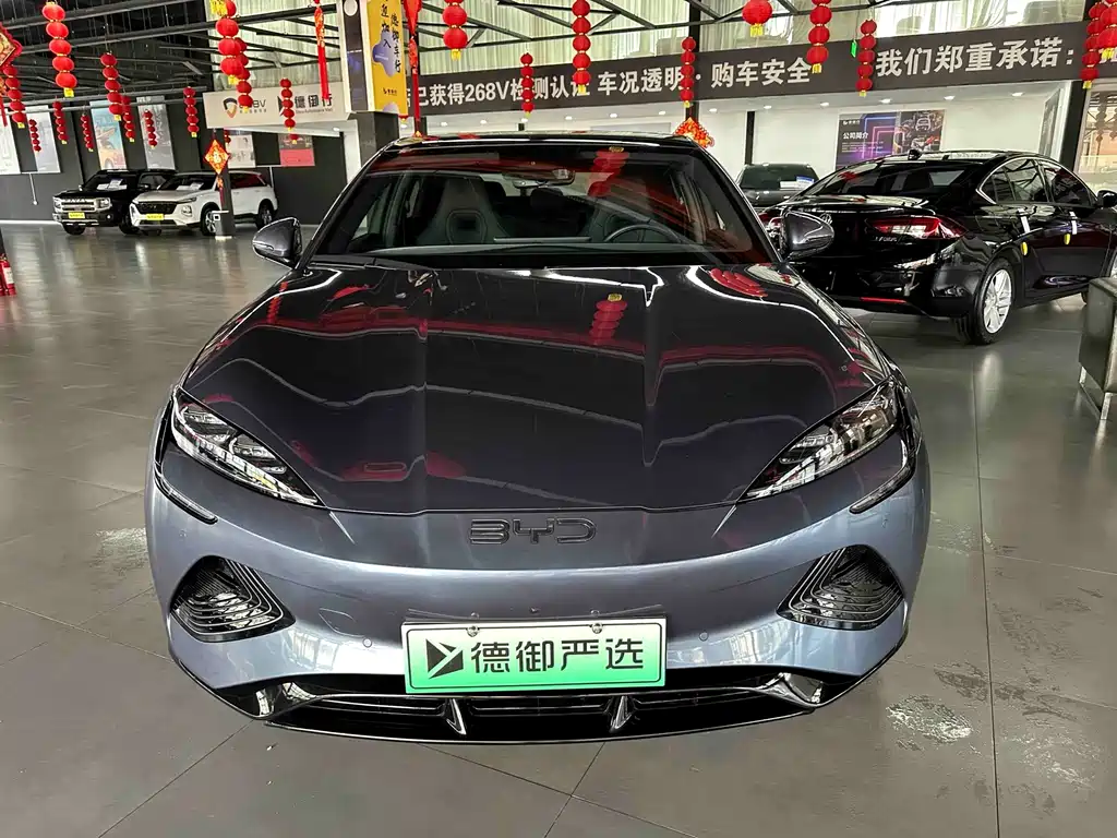 BYD Seal — фото 2