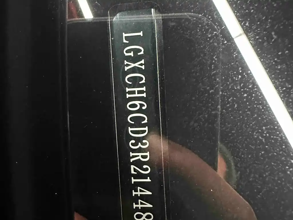 BYD Seal — фото 11