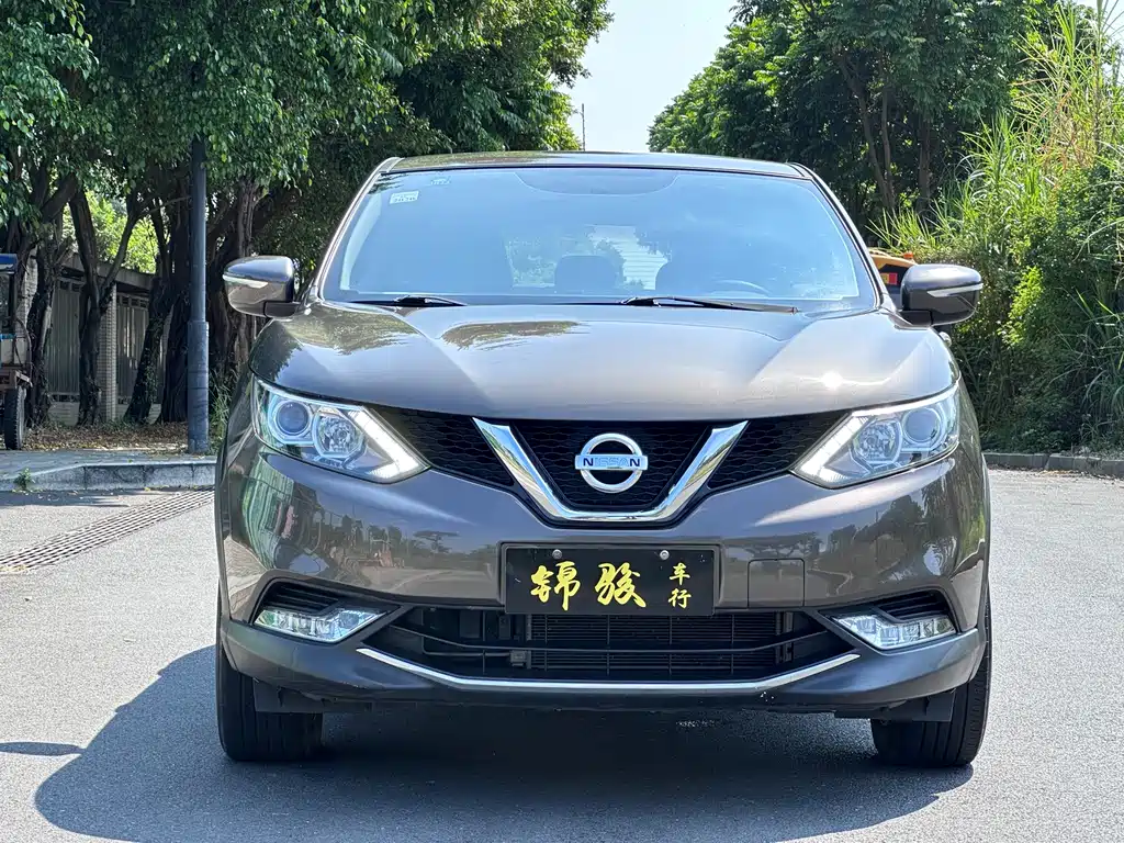 Nissan Qashqai — фото 2