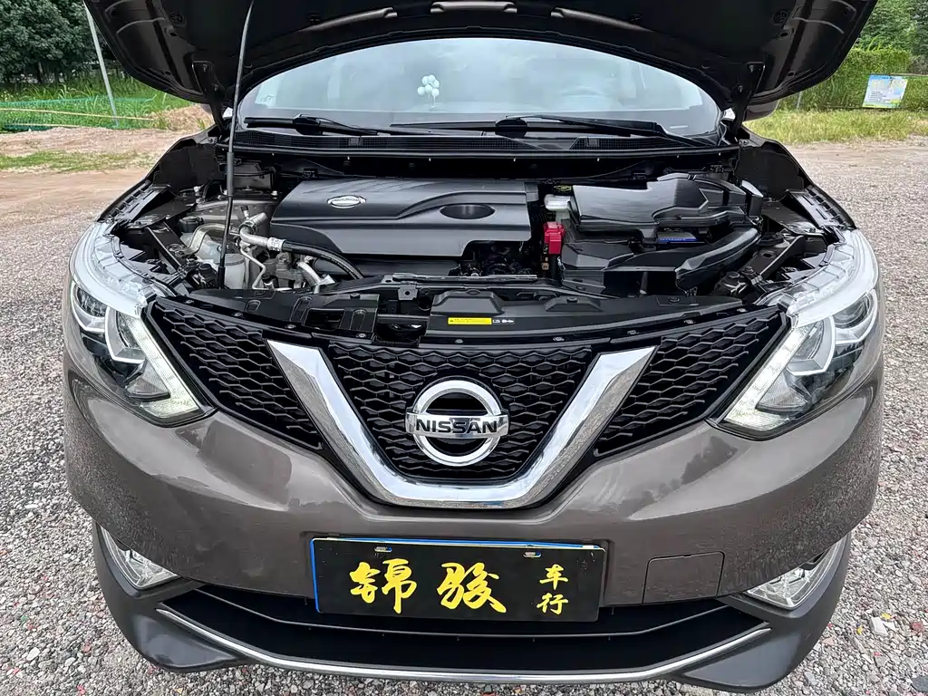 Nissan Qashqai — фото 17