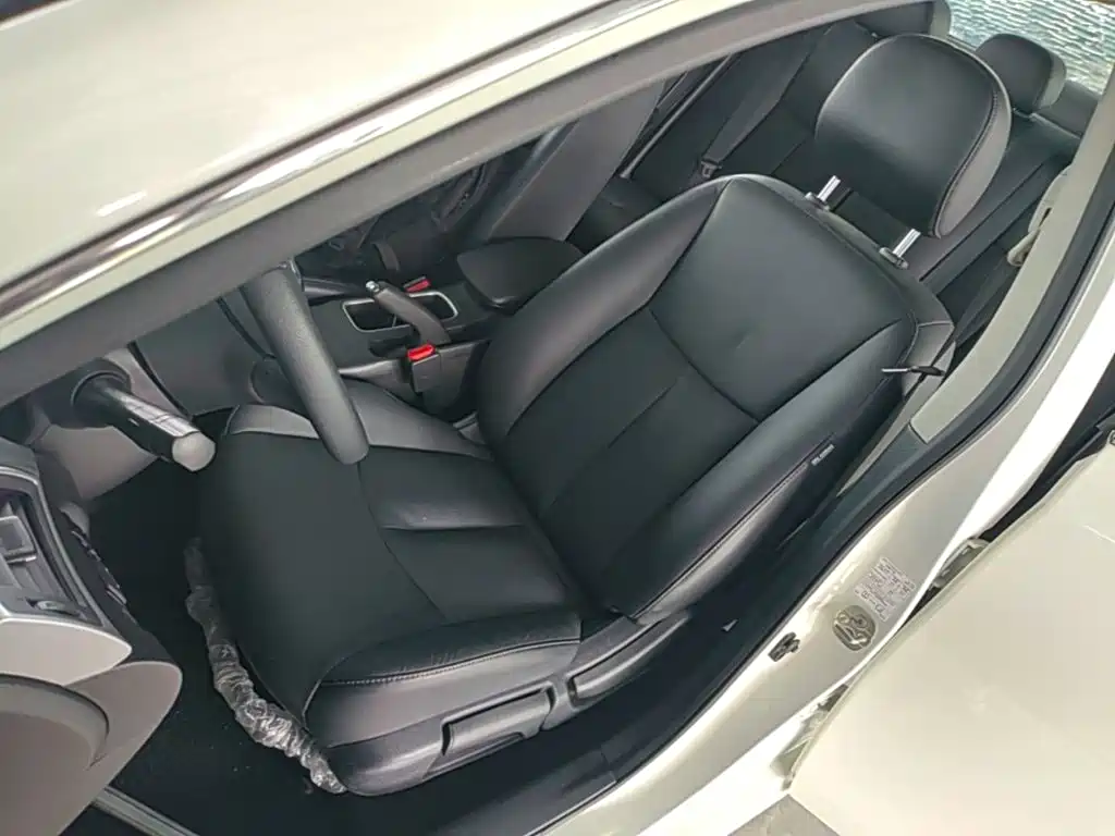 Nissan Sylphy — фото 14