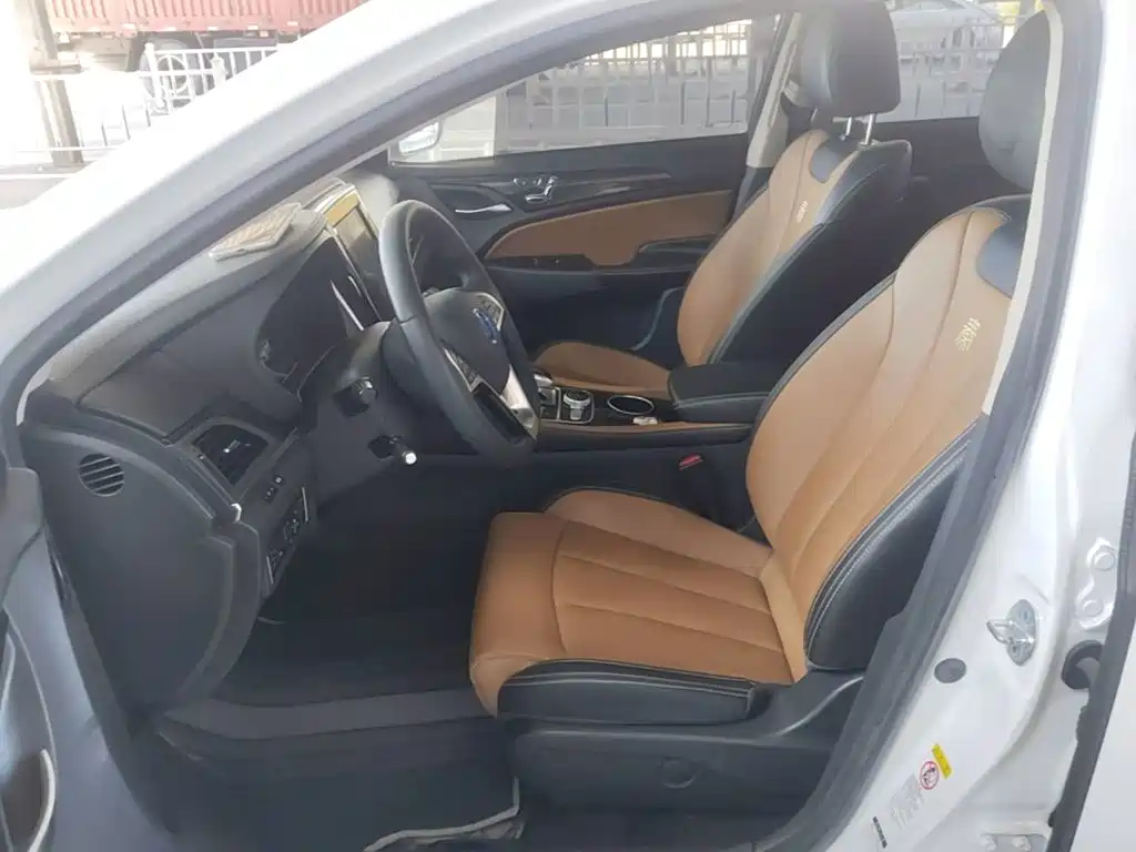 BYD Qin NEV — фото 15