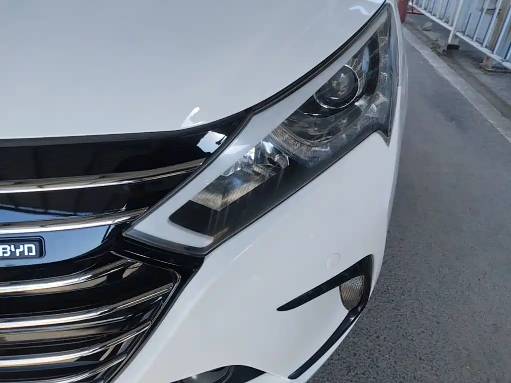 BYD Qin NEV — фото 24