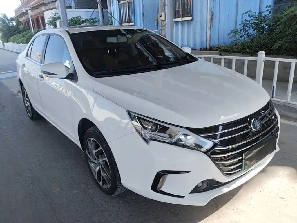 BYD Qin NEV — фото 4
