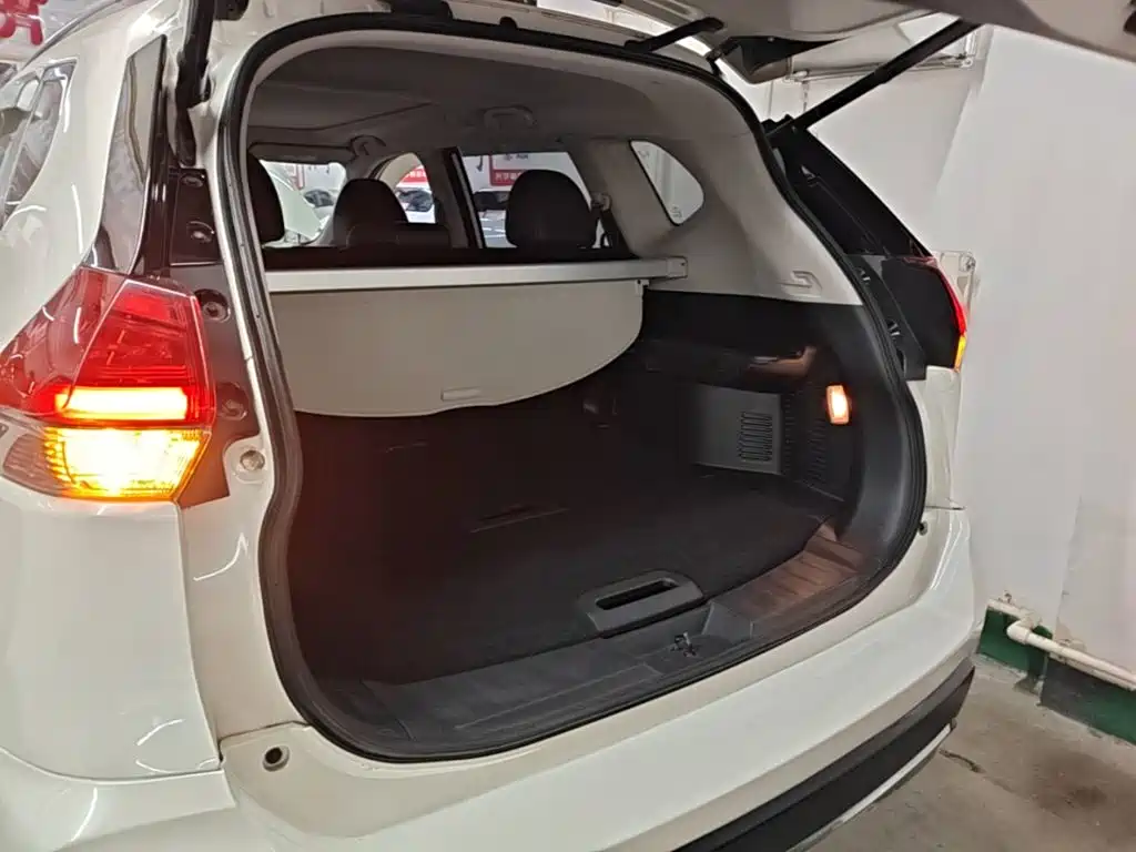 Nissan X-Trail — фото 18
