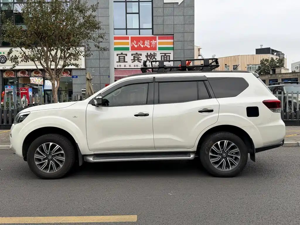 Nissan Terra — фото 3