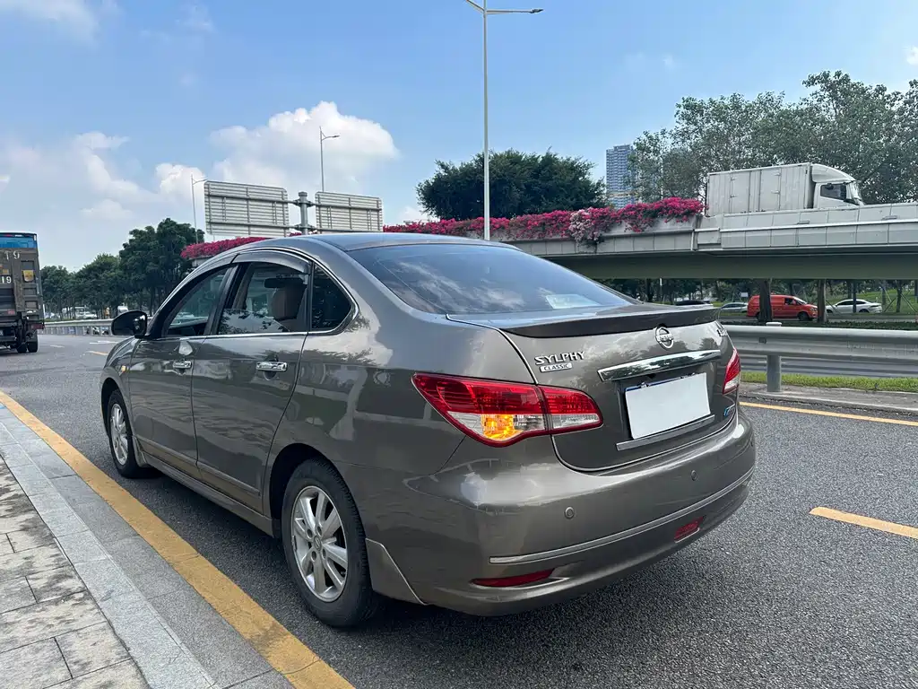 Nissan Sylphy — фото 14