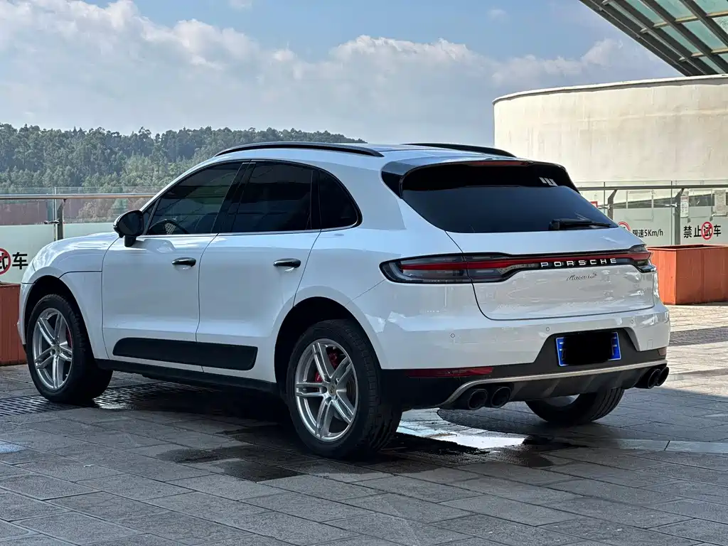 Porsche Macan — фото 23