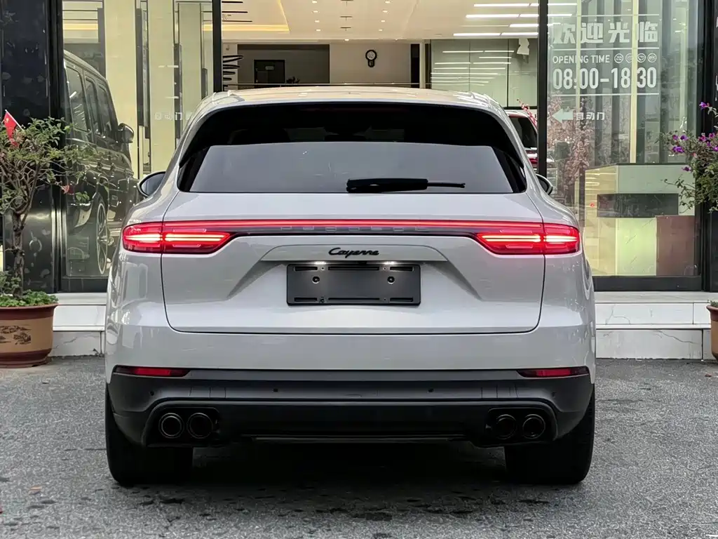 Porsche Cayenne Hybrid — фото 8