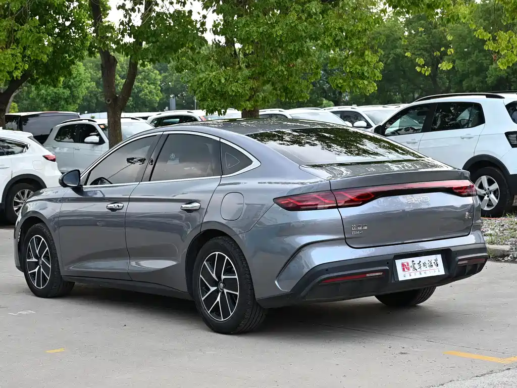 BYD Qin L — фото 3