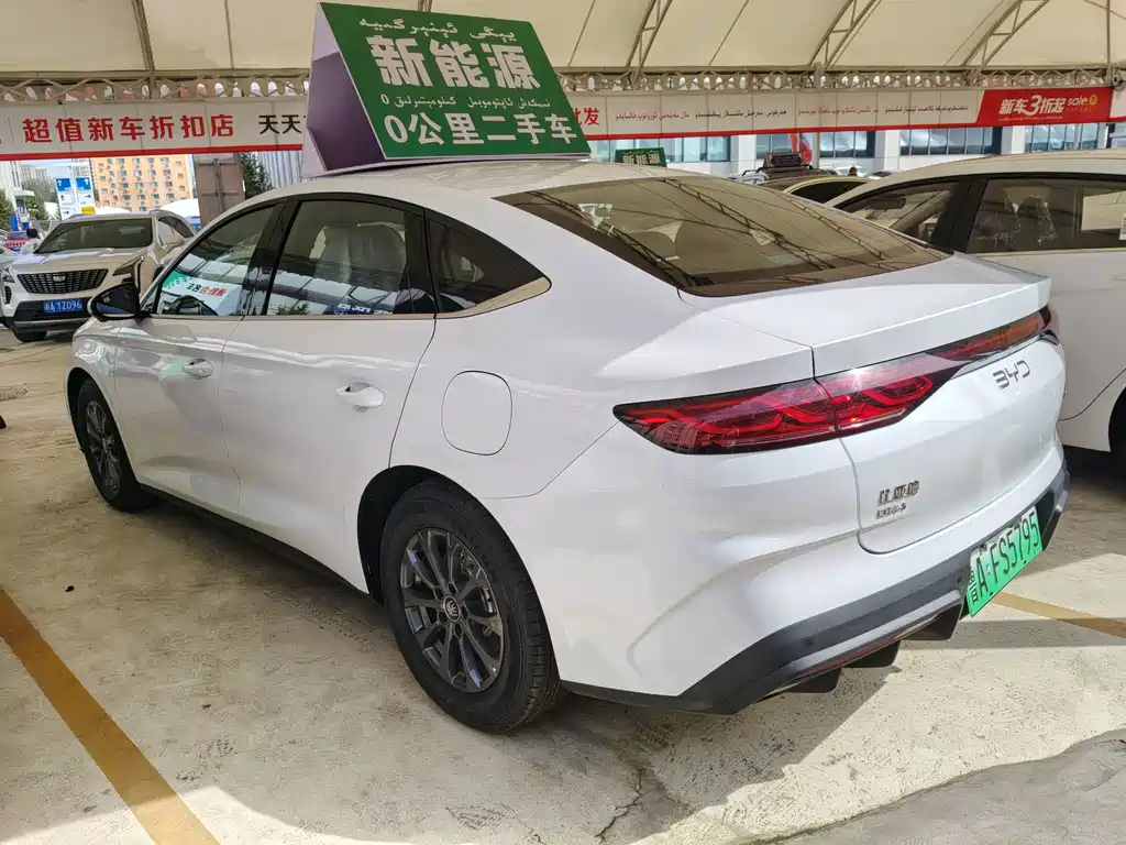 BYD Qin L — фото 5