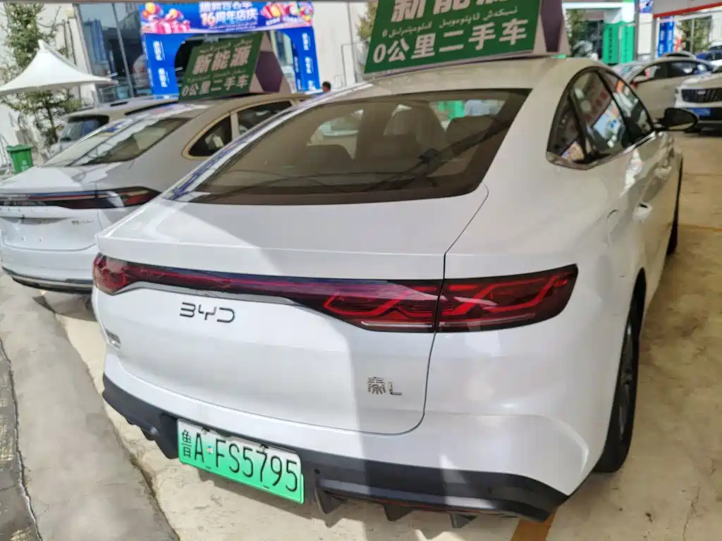 BYD Qin L — фото 7