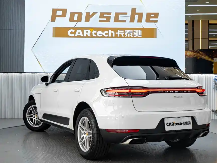 Porsche Macan — фото 6