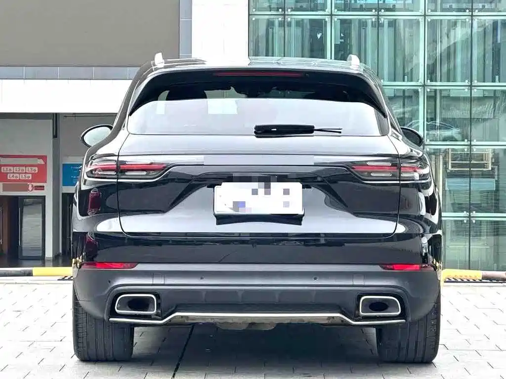 Porsche Cayenne — фото 10