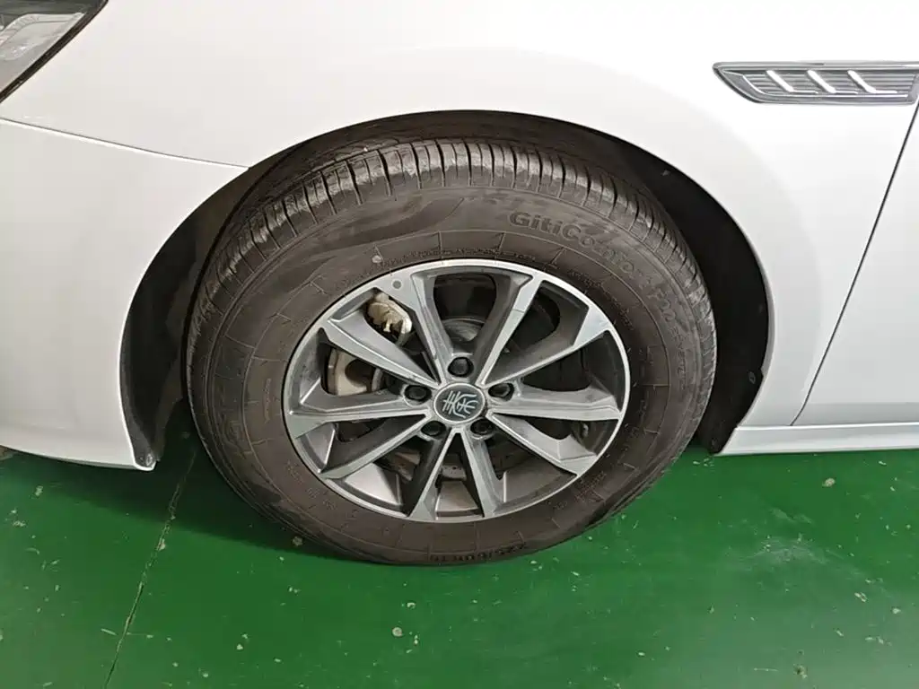 BYD Qin PLUS — фото 23