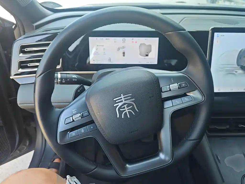 BYD Qin L — фото 11